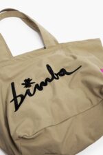 アクセサリー Bimba Y Lola ナイロンショッパーバッグ ベージュ 6BZ0X0122 - 画像 (3)