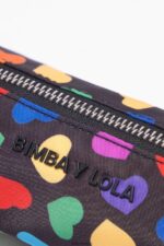 アクセサリー Bimba Y Lola ハーツプリントナイロン円筒ケース 黒 6BZ0X01119 - 画像 (4)
