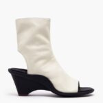 フットウェアー Bimba Y Lola レザーサンダルブーツ 象牙 6BZ0X0580